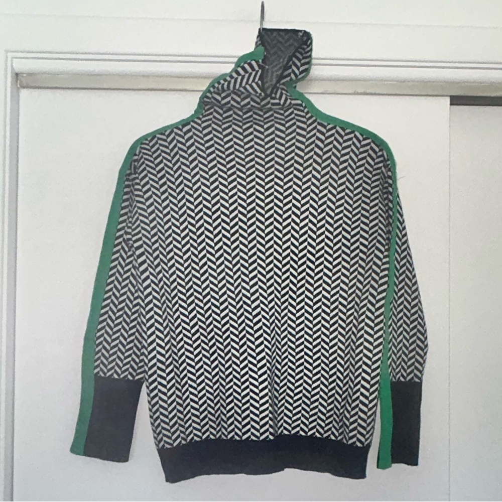 Sweater with Geometric Pattern Turtleneck Style